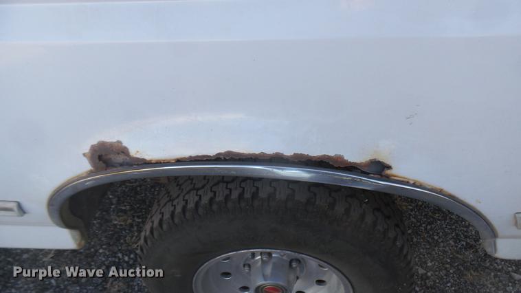 image for item DC1945 1994 Ford F150 pickup truck