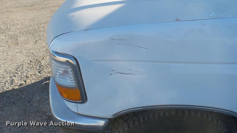 image for item DC1945 1994 Ford F150 pickup truck