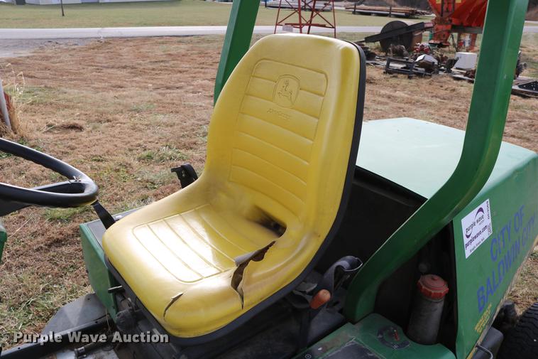 image for item DC3569 John Deere F1145 lawn mower