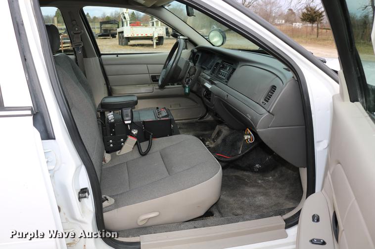 image for item DC3570 2008 Ford Crown Victoria Police Interceptor