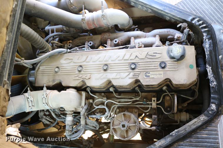 image for item DC3579 1999 Blue Bird school bus