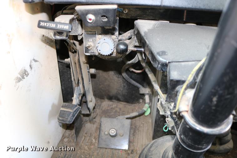 image for item DC3579 1999 Blue Bird school bus