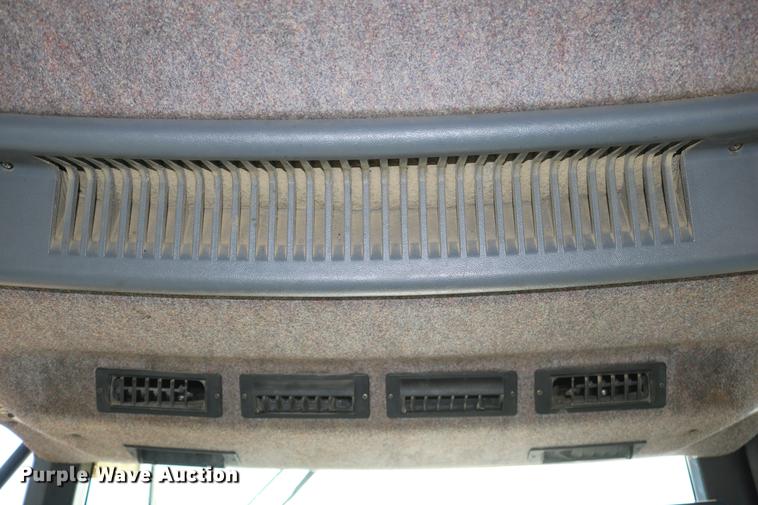 image for item DC3591 1994 Ford 8770 MFWD tractor