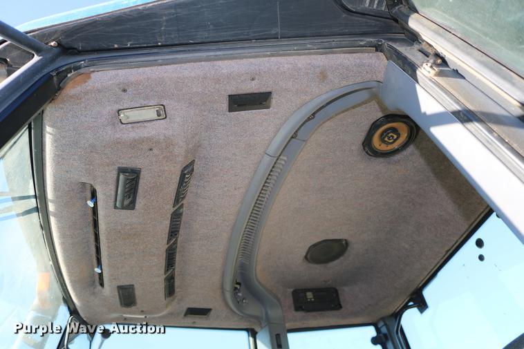 image for item DC3591 1994 Ford 8770 MFWD tractor