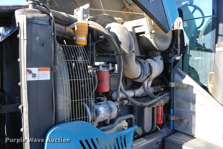 image for item DC3591 1994 Ford 8770 MFWD tractor