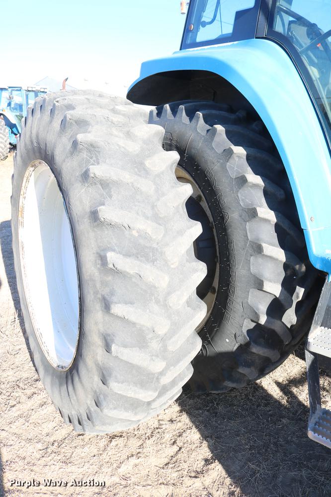 image for item DC3591 1994 Ford 8770 MFWD tractor