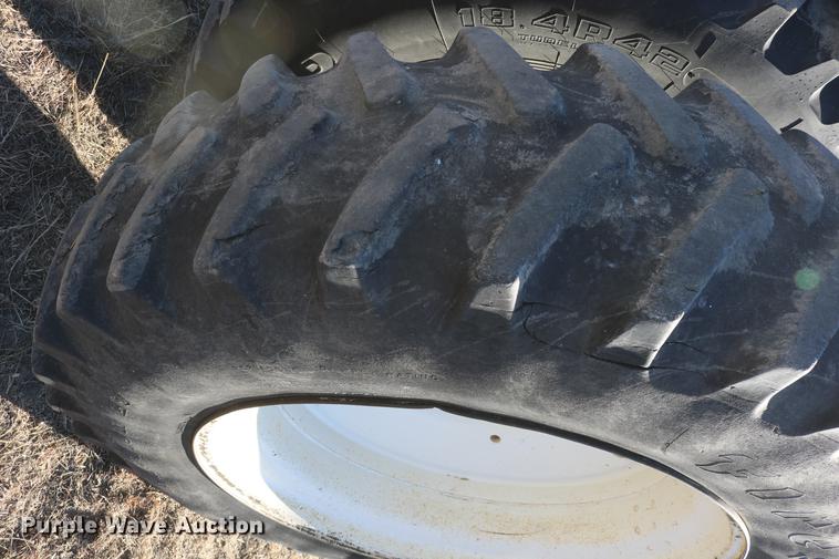 image for item DC3591 1994 Ford 8770 MFWD tractor