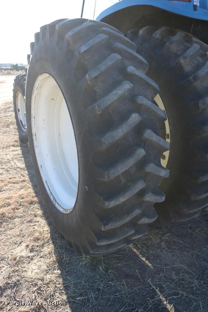 image for item DC3591 1994 Ford 8770 MFWD tractor