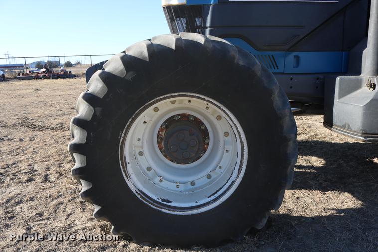 image for item DC3591 1994 Ford 8770 MFWD tractor