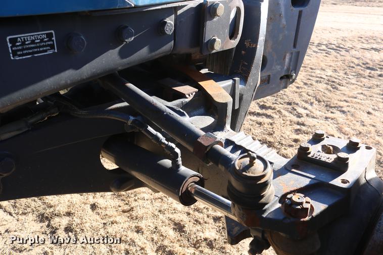 image for item DC3591 1994 Ford 8770 MFWD tractor