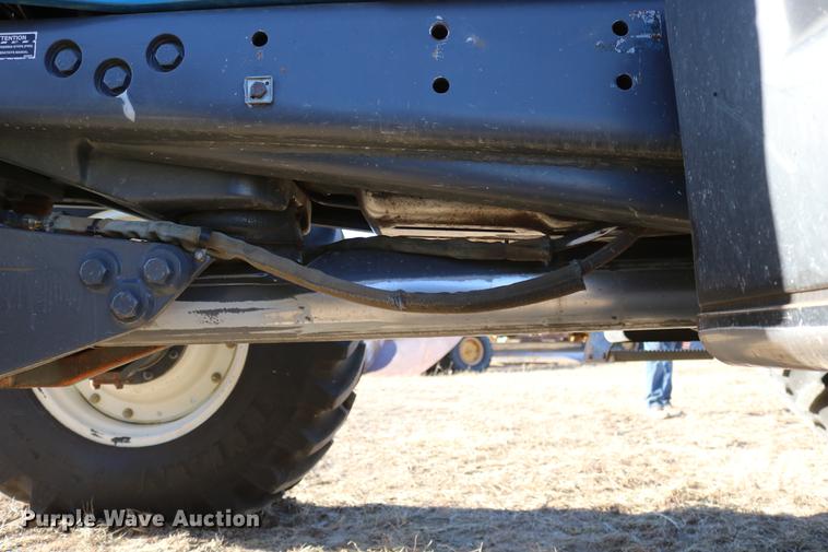 image for item DC3591 1994 Ford 8770 MFWD tractor