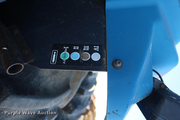 image for item DC3591 1994 Ford 8770 MFWD tractor