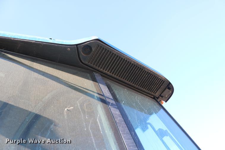 image for item DC3591 1994 Ford 8770 MFWD tractor