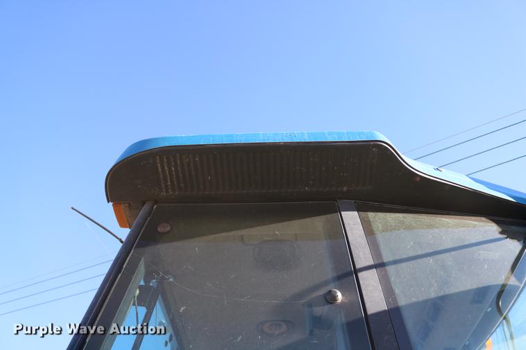 image for item DC3591 1994 Ford 8770 MFWD tractor