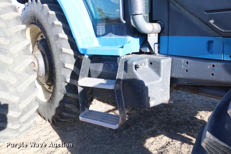 image for item DC3591 1994 Ford 8770 MFWD tractor