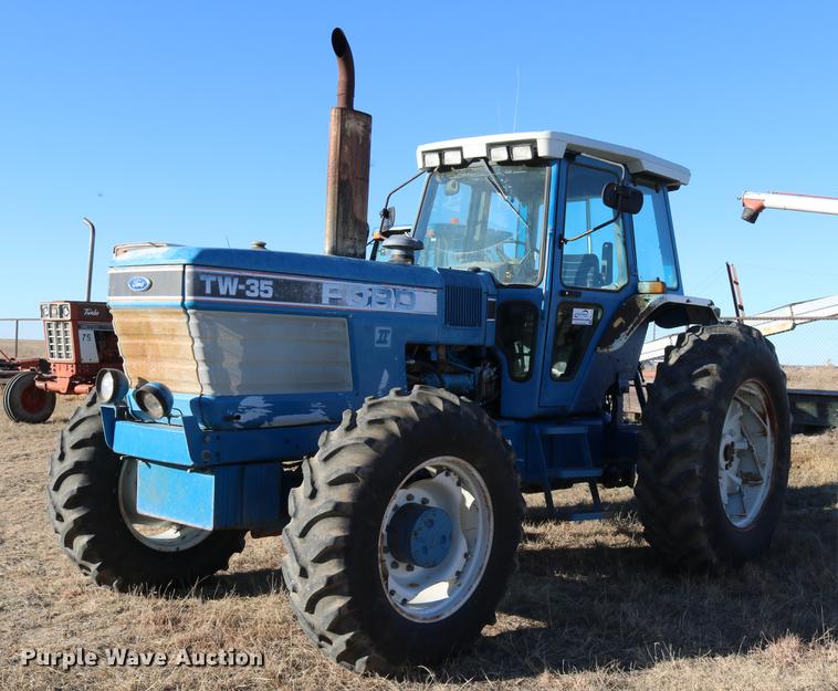 image for item DC3592 1988 Ford TW35 MFWD tractor