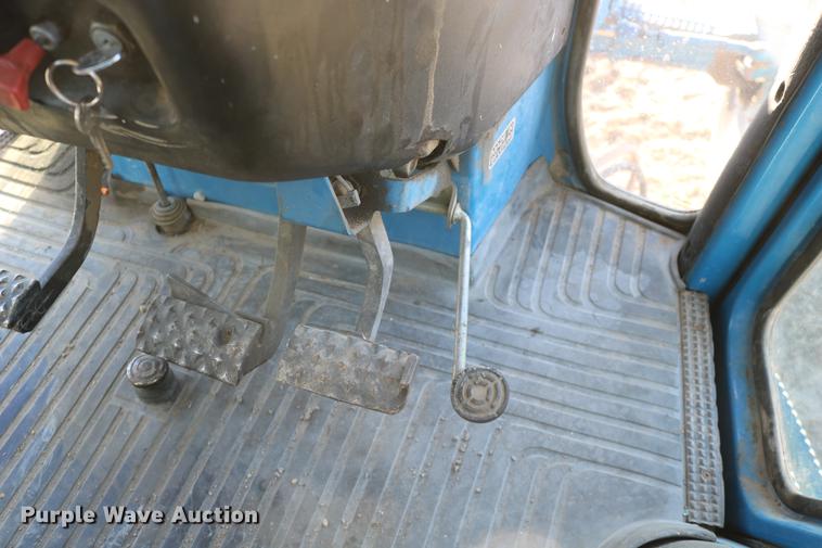 image for item DC3592 1988 Ford TW35 MFWD tractor