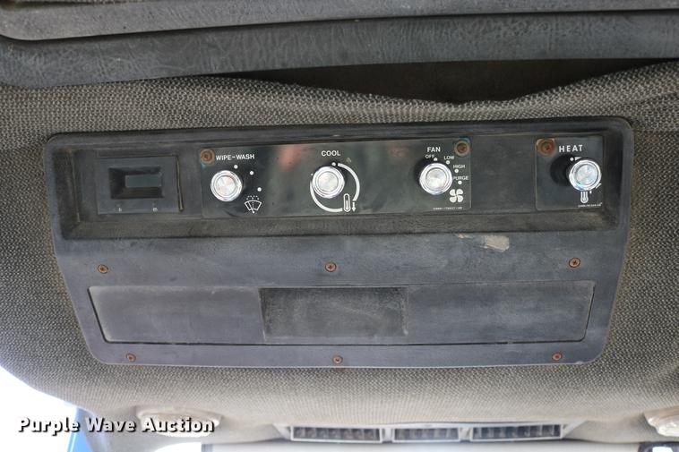 image for item DC3592 1988 Ford TW35 MFWD tractor