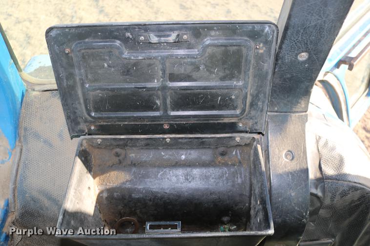 image for item DC3592 1988 Ford TW35 MFWD tractor