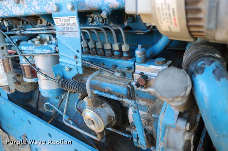 image for item DC3592 1988 Ford TW35 MFWD tractor