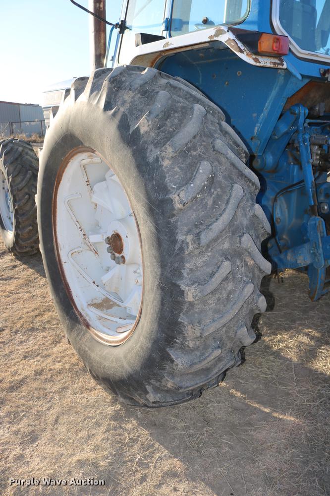 image for item DC3592 1988 Ford TW35 MFWD tractor