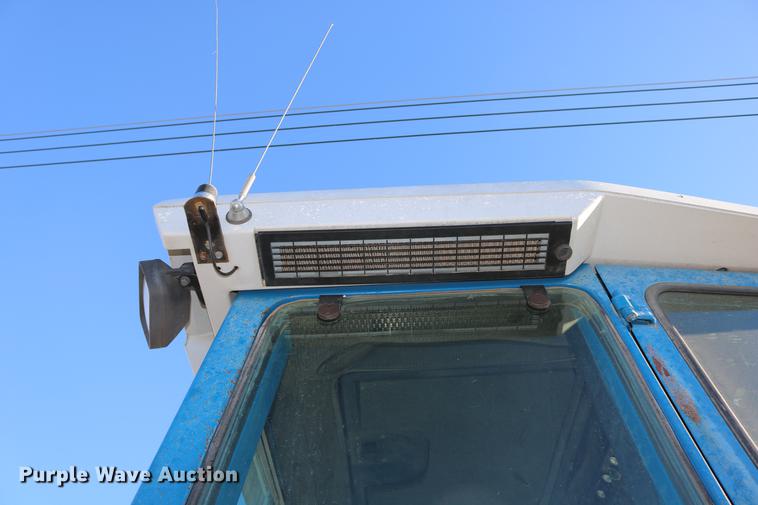 image for item DC3592 1988 Ford TW35 MFWD tractor