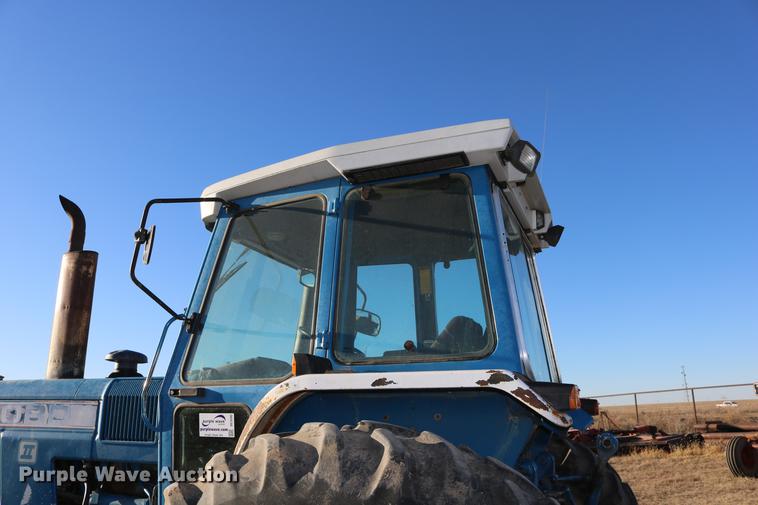 image for item DC3592 1988 Ford TW35 MFWD tractor