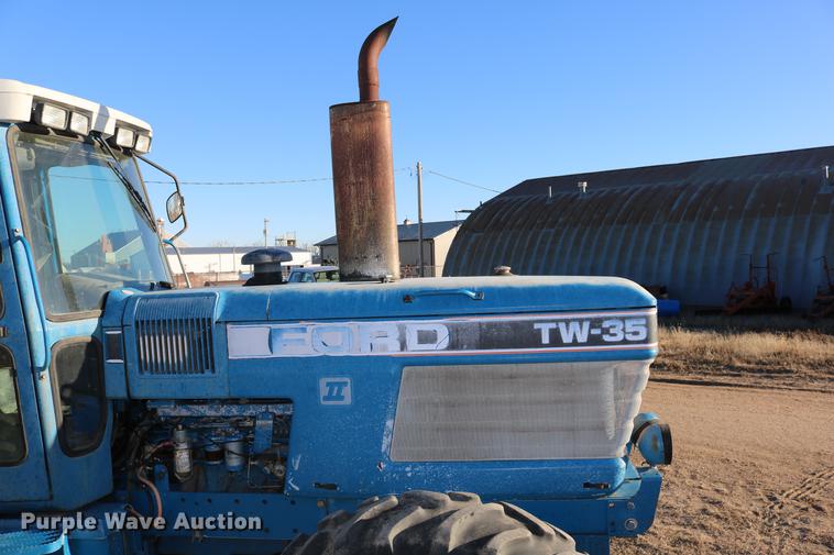 image for item DC3592 1988 Ford TW35 MFWD tractor