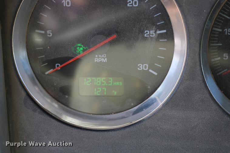 image for item DC3593 2007 Kenworth T600 semi truck