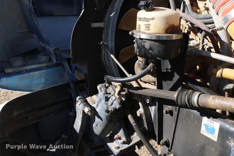 image for item DC3593 2007 Kenworth T600 semi truck