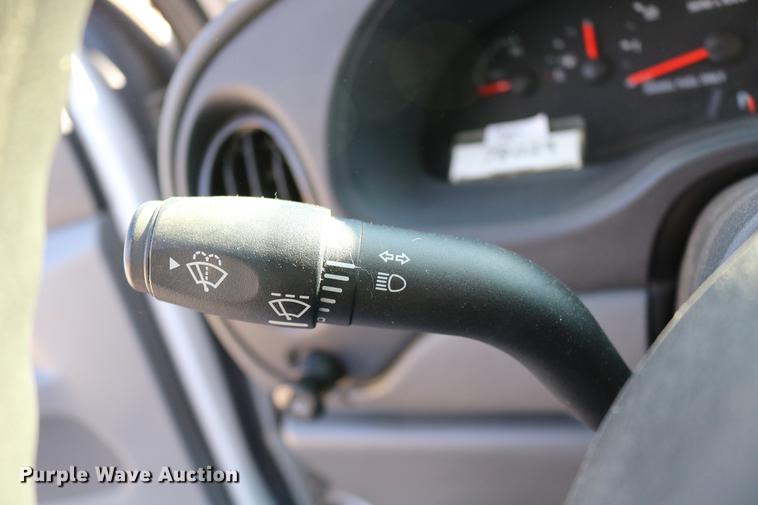 image for item DC3594 2006 Ford E450 ambulance