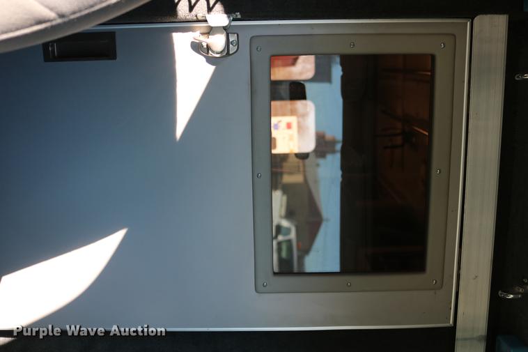 image for item DC3594 2006 Ford E450 ambulance