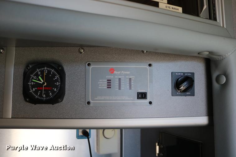 image for item DC3594 2006 Ford E450 ambulance