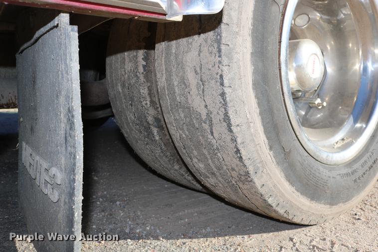 image for item DC3594 2006 Ford E450 ambulance