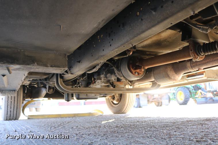 image for item DC3594 2006 Ford E450 ambulance