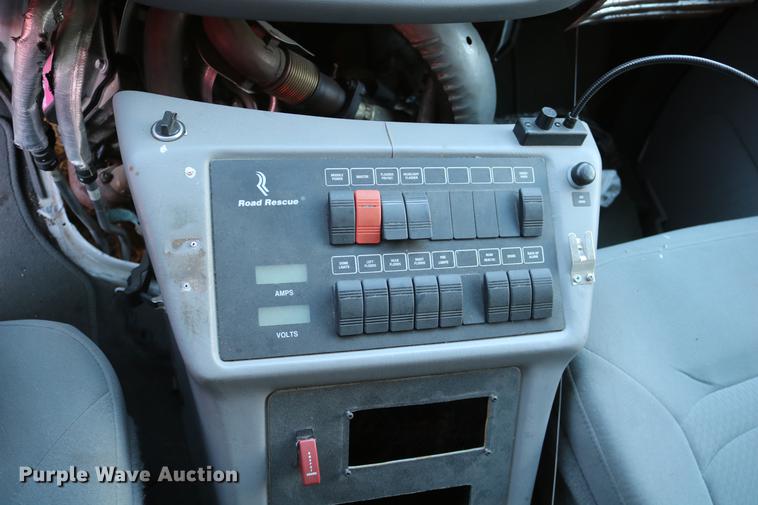 image for item DC3595 2008 Ford E450 ambulance