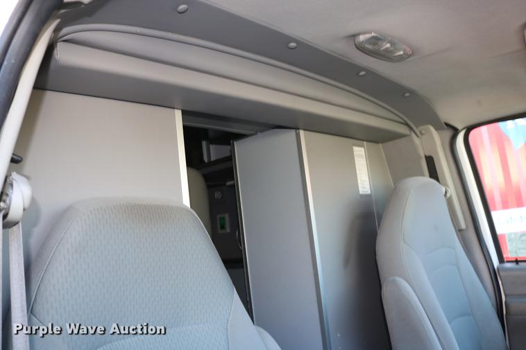 image for item DC3595 2008 Ford E450 ambulance