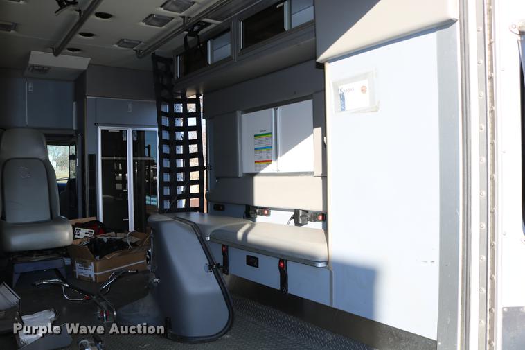 image for item DC3595 2008 Ford E450 ambulance
