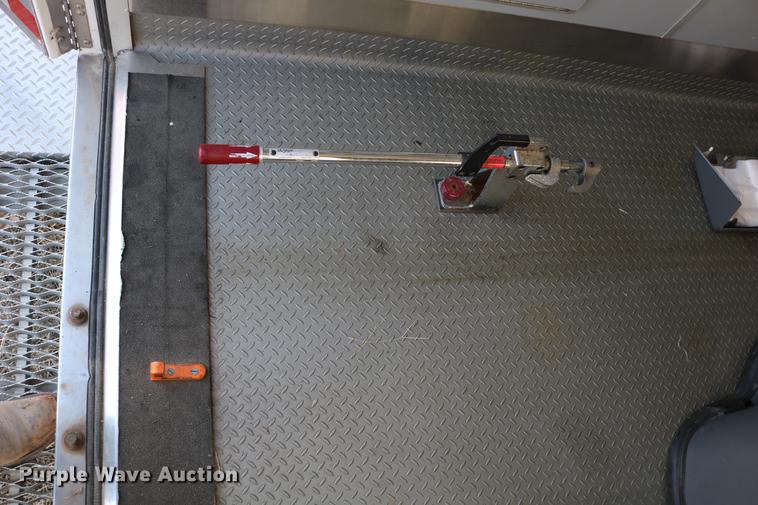 image for item DC3595 2008 Ford E450 ambulance