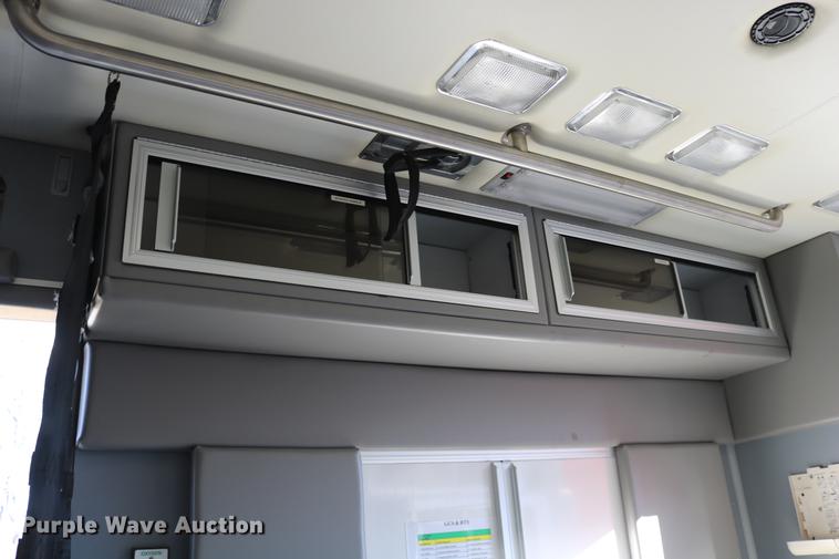 image for item DC3595 2008 Ford E450 ambulance