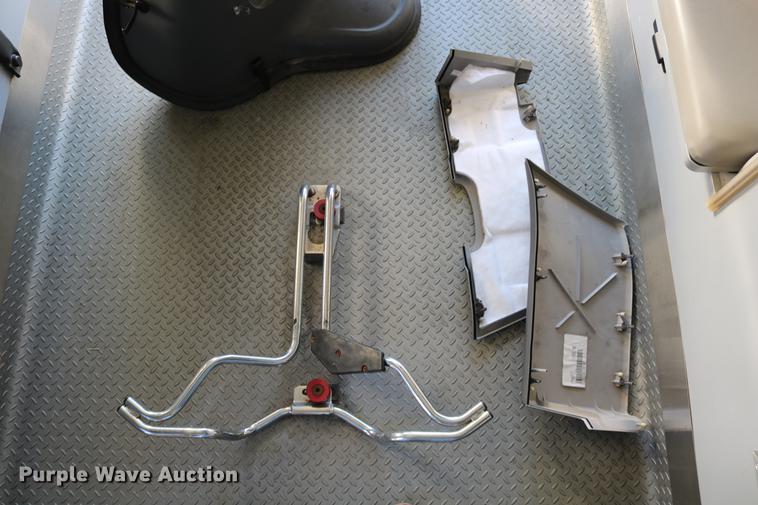 image for item DC3595 2008 Ford E450 ambulance