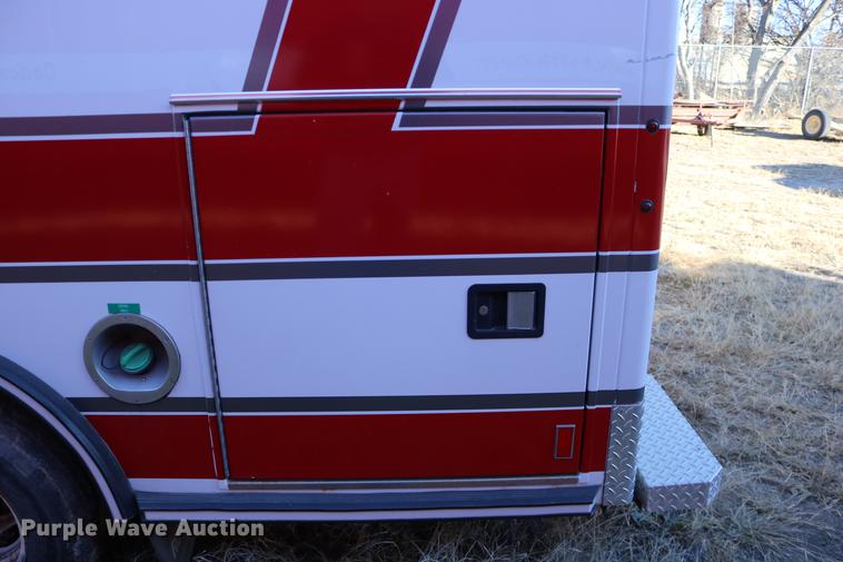 image for item DC3595 2008 Ford E450 ambulance