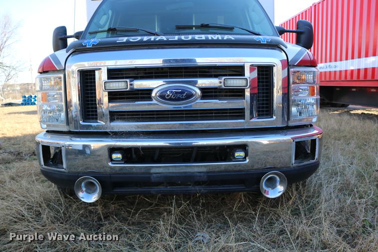 image for item DC3595 2008 Ford E450 ambulance