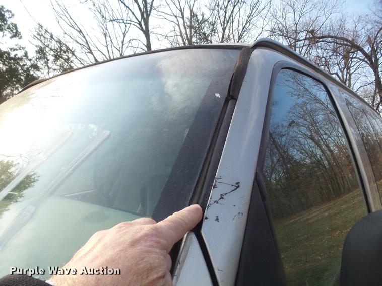 image for item DC7473 2002 Chevrolet Express 3500 Extended van