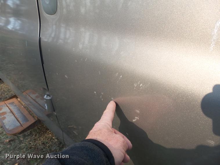 image for item DC7473 2002 Chevrolet Express 3500 Extended van