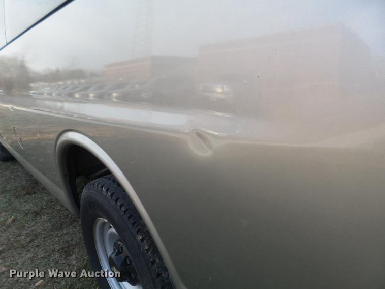 image for item DC7473 2002 Chevrolet Express 3500 Extended van