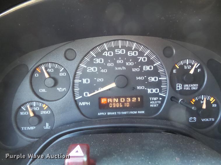 image for item DC7473 2002 Chevrolet Express 3500 Extended van