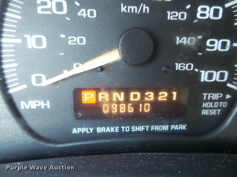 image for item DC7473 2002 Chevrolet Express 3500 Extended van