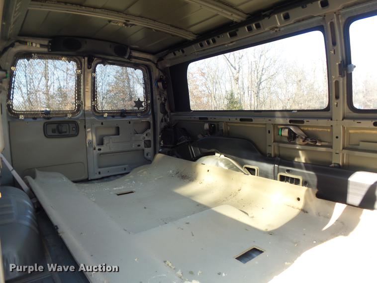 image for item DC7473 2002 Chevrolet Express 3500 Extended van