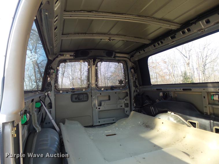 image for item DC7473 2002 Chevrolet Express 3500 Extended van